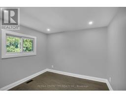 700 GLENGYLE CRESCENT - 20