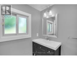 700 GLENGYLE CRESCENT - 21