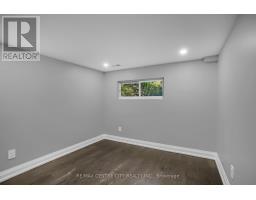 700 GLENGYLE CRESCENT - 26