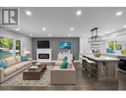 700 GLENGYLE CRESCENT - 5