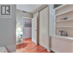 101 - 285 QUEENS AVENUE - 27