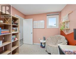 1852 BLOOM CRESCENT - 13