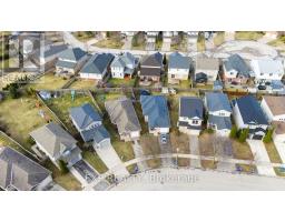 1852 BLOOM CRESCENT - 33