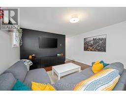1852 BLOOM CRESCENT - 9