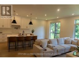 16 - 430 HEAD STREET - 12