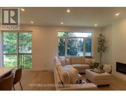 16 - 430 HEAD STREET - 26