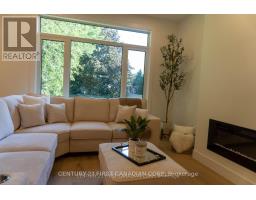 16 - 430 HEAD STREET - 27