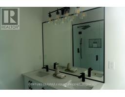 16 - 430 HEAD STREET - 39