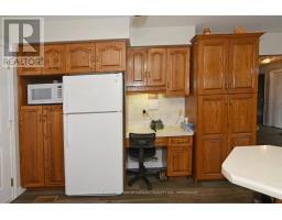 406 ELM AVENUE N - 15