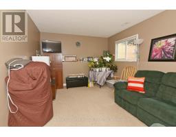 406 ELM AVENUE N - 16