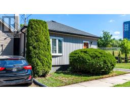 13 EMPRESS AVENUE - 4