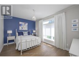 31 - 2290 TORREY PINES WAY - 17