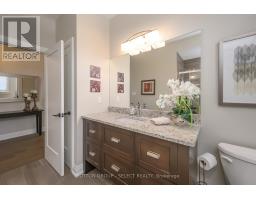 31 - 2290 TORREY PINES WAY - 22