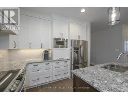 31 - 2290 TORREY PINES WAY - 9