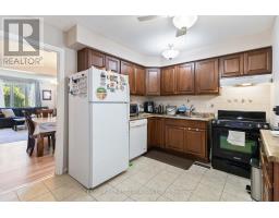37 ELVIRA CRESCENT - 10
