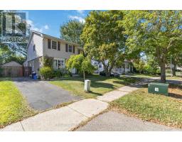 37 ELVIRA CRESCENT - 2