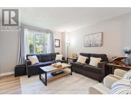 37 ELVIRA CRESCENT - 4