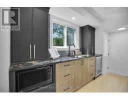 553 VISCOUNT ROAD - 10