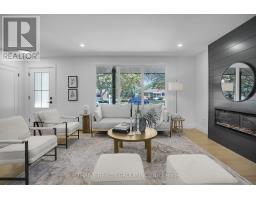 553 VISCOUNT ROAD - 14