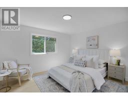 553 VISCOUNT ROAD - 20
