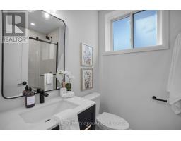 553 VISCOUNT ROAD - 25