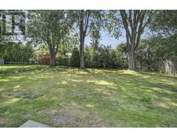 553 VISCOUNT ROAD - 29