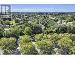 553 VISCOUNT ROAD - 34