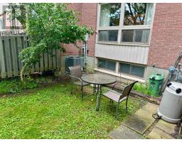 26 - 89 HIGHVIEW AVENUE E - 27