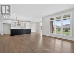 36 KELLY DRIVE - 17