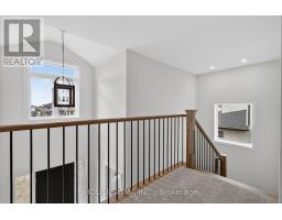 36 KELLY DRIVE - 25