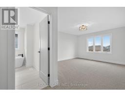 36 KELLY DRIVE - 27