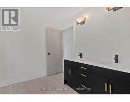 36 KELLY DRIVE - 31