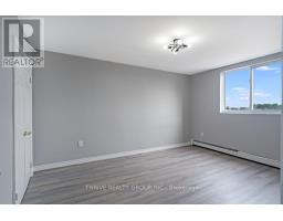 610 - 563 MORNINGTON AVENUE - 10