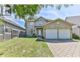 41 GREYROCK CRESCENT - 2