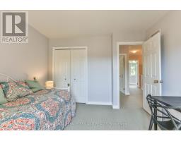 41 GREYROCK CRESCENT - 35