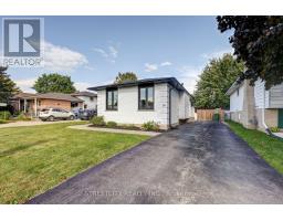 58 MANOR ROAD - 39