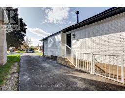 58 MANOR ROAD - 40