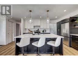 58 MANOR ROAD - 6