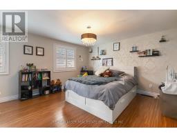 210 CHALET CRESCENT - 21