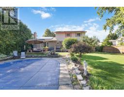 210 CHALET CRESCENT - 30