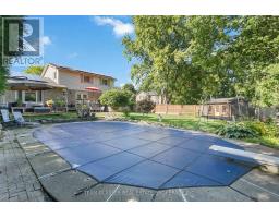 210 CHALET CRESCENT - 31