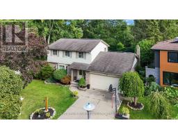 210 CHALET CRESCENT - 38