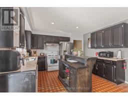 36 GENEVIVE CRESCENT - 11