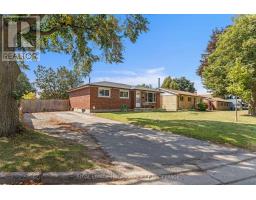 36 GENEVIVE CRESCENT - 29