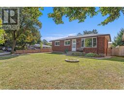 36 GENEVIVE CRESCENT - 30