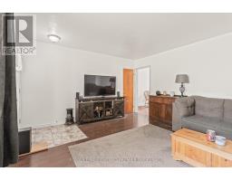 36 GENEVIVE CRESCENT - 6