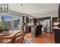 36 GENEVIVE CRESCENT - 9