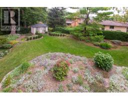 25 BLOOMFIELD DRIVE - 11