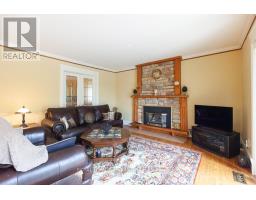 25 BLOOMFIELD DRIVE - 16