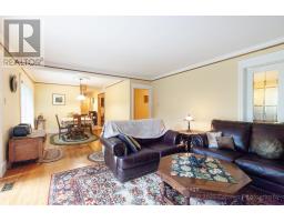 25 BLOOMFIELD DRIVE - 18